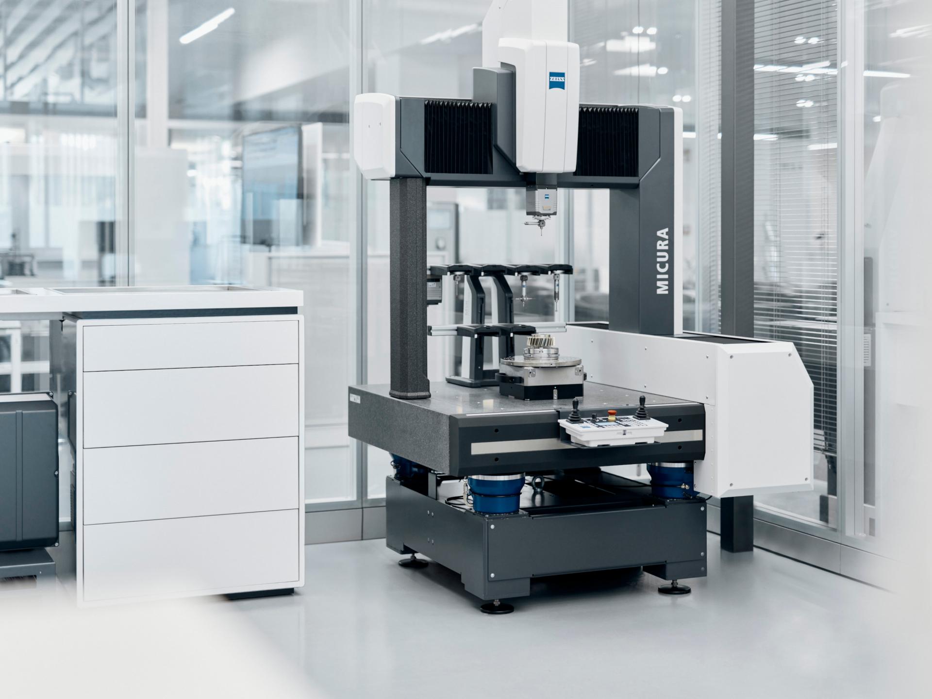 Alta velocidad de medición gracias al alto nivel de rigidez de la máquina de medición de coordenadas