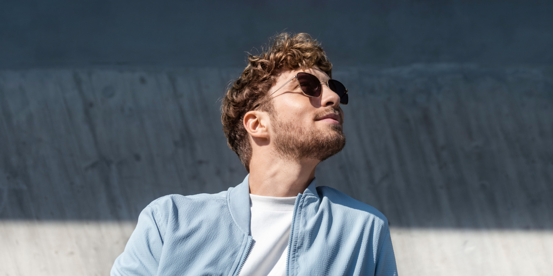 Lentes fotocromáticas para una mayor flexibilidad y protección, y un día a día más cómodo