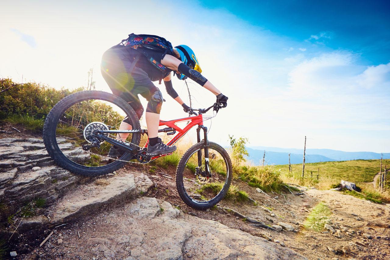 No se trata solo de moda: tanto los atletas profesionales como los aficionados se benefician de las ventajas de las gafas diseñadas para optimizar el rendimiento durante las actividades deportivas.