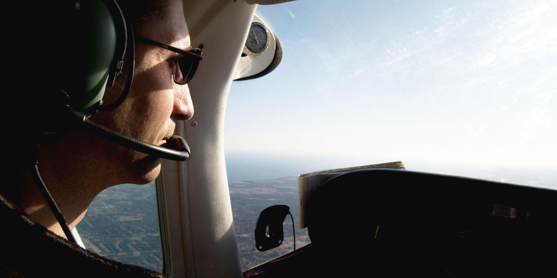 Gafas graduadas para pilotos – visión perfecta incluso por encima de las nubes