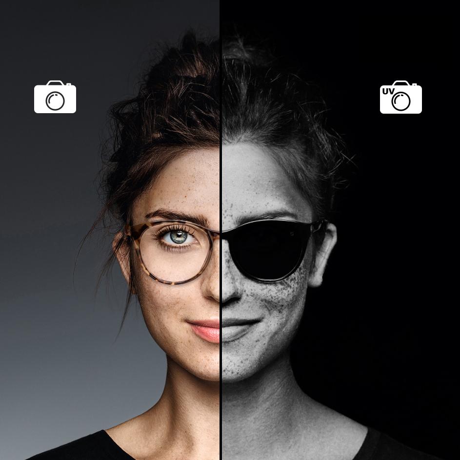 Primer plano de una mujer con gafas con tecnología ZEISS UVProtect. La mitad de la foto se tomó con una cámara normal y la otra mitad con una cámara UV. La imagen UV muestra que las lentes transparentes ZEISS son tan eficaces como las gafas de sol para bloquear los perjudiciales rayos UV.