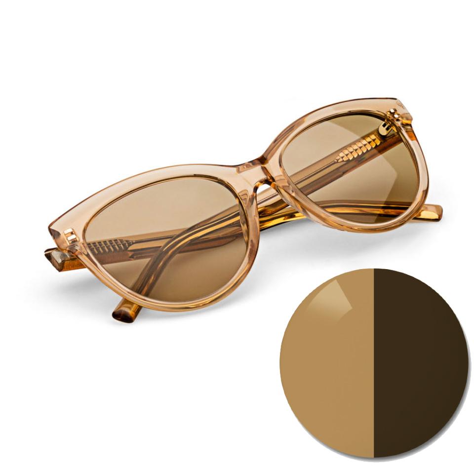 Gafas con ZEISS AdaptiveSun en marrón uniforme y un punto de color en tono claro y oscuro