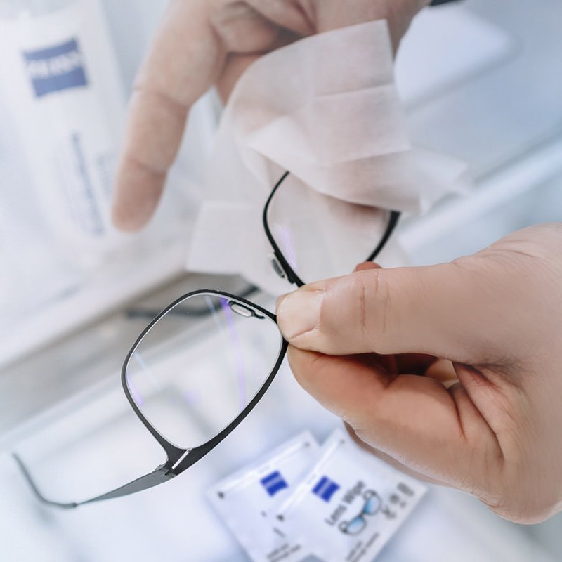 Soluciones limpiadoras de lentes 