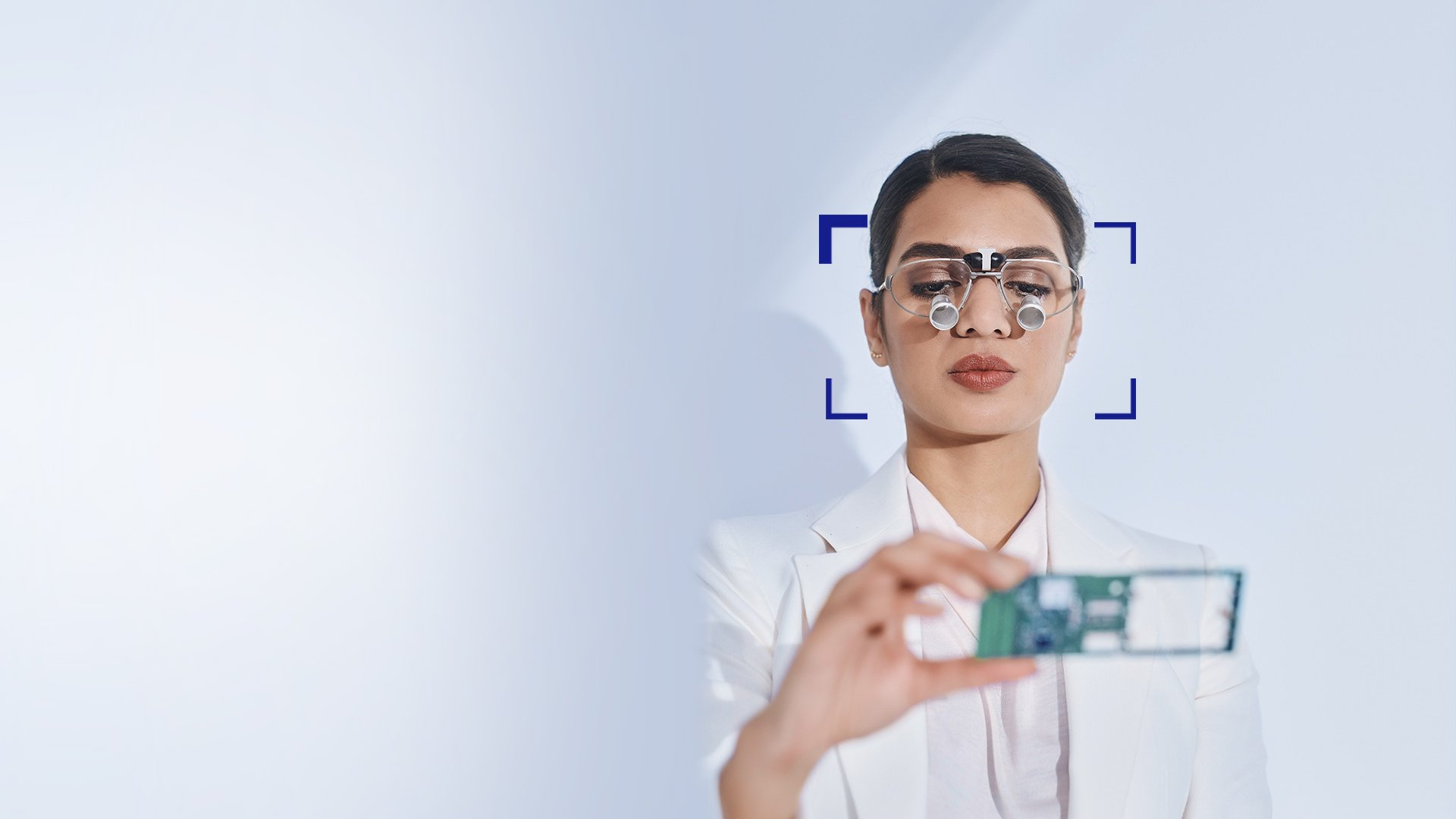 Dispositivos de aumento visual ZEISS para profesionales